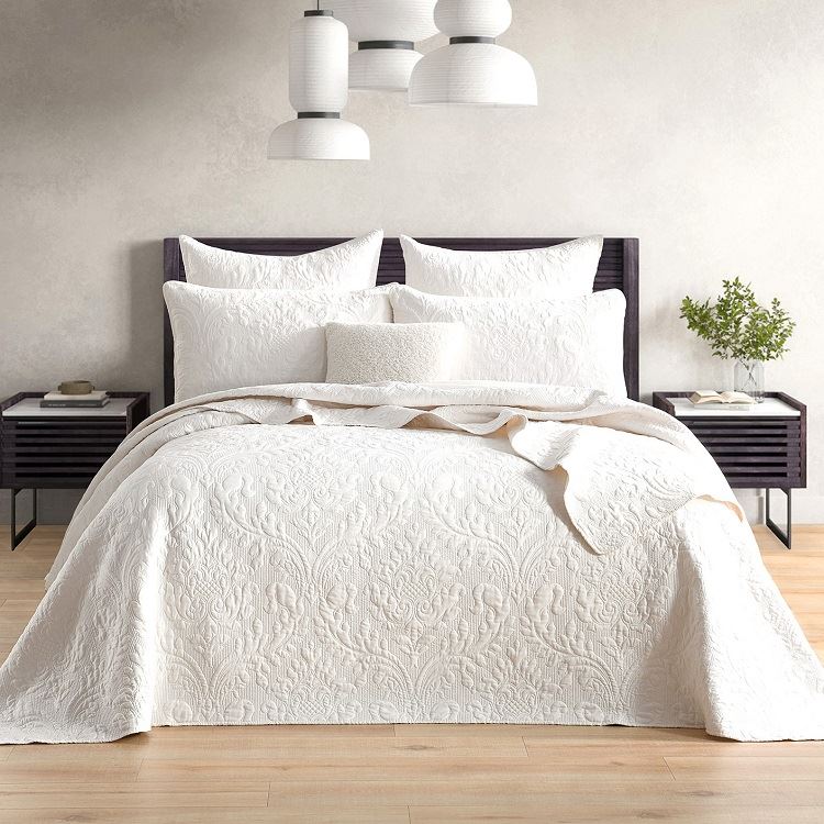 Embroidered Cotton Quilt