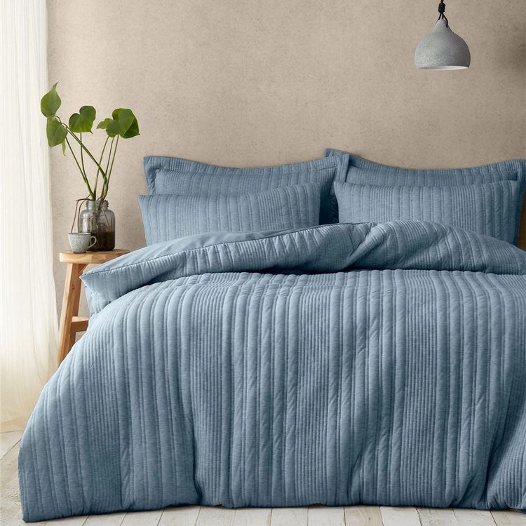 Embroidered Striped Quilt Set