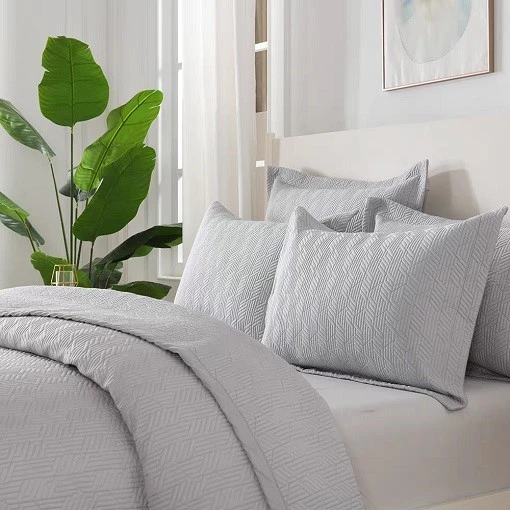 Grey Embroidered Cotton Quilt Set Grey Embroidered Cotton Quilt Set
