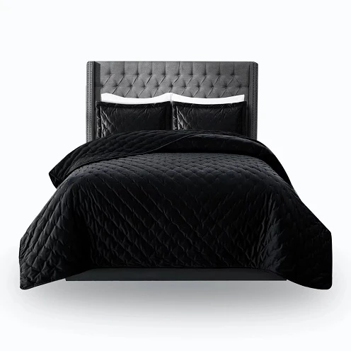 Embroidered Velvet Quilt Set-Black