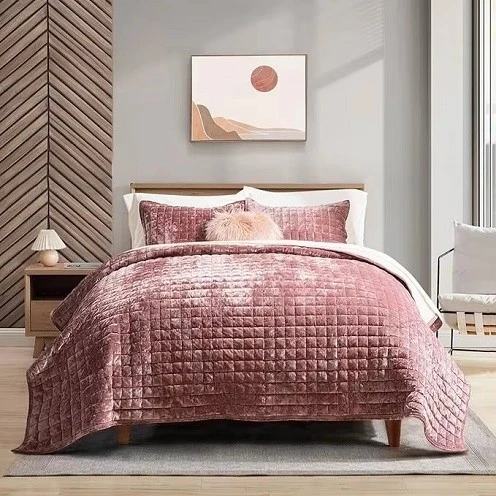 Luxury Velvet Embroidered Quilt Set-Pink