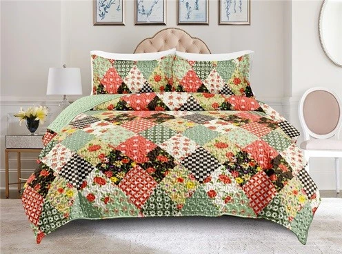Floral Printed Patchwork Quilt Set