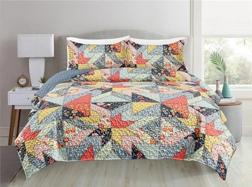Floral Printed Patchwork Quilt Set