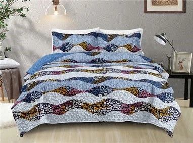 Floral Printed Patchwork Quilt Set Floral Printed Patchwork Quilt Set