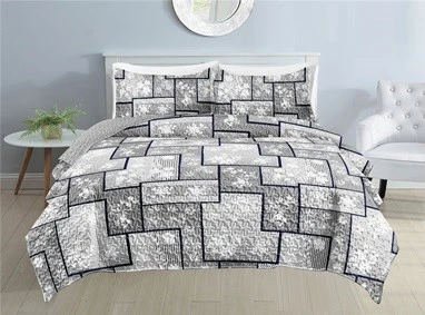 Floral Printed Patchwork Quilt Set