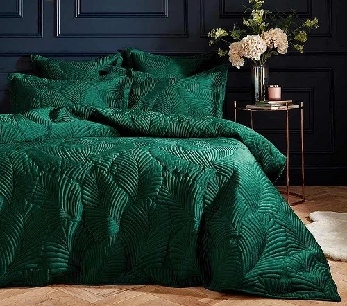 Leaf Pattern Quilted Embroidered Quilt Set-Green1