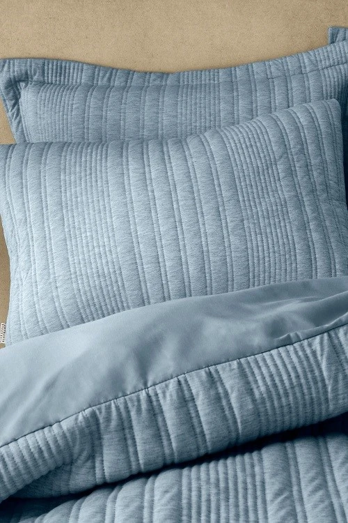 Embroidered Striped Quilt Set 3
