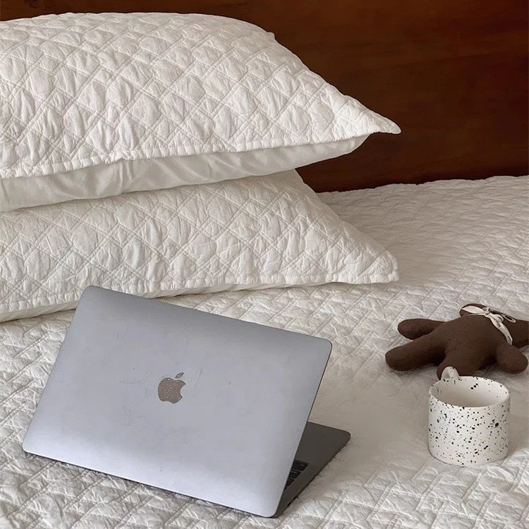 Stone Washed Cotton Quilt-White 2 Stone Washed Cotton Quilt-White 2