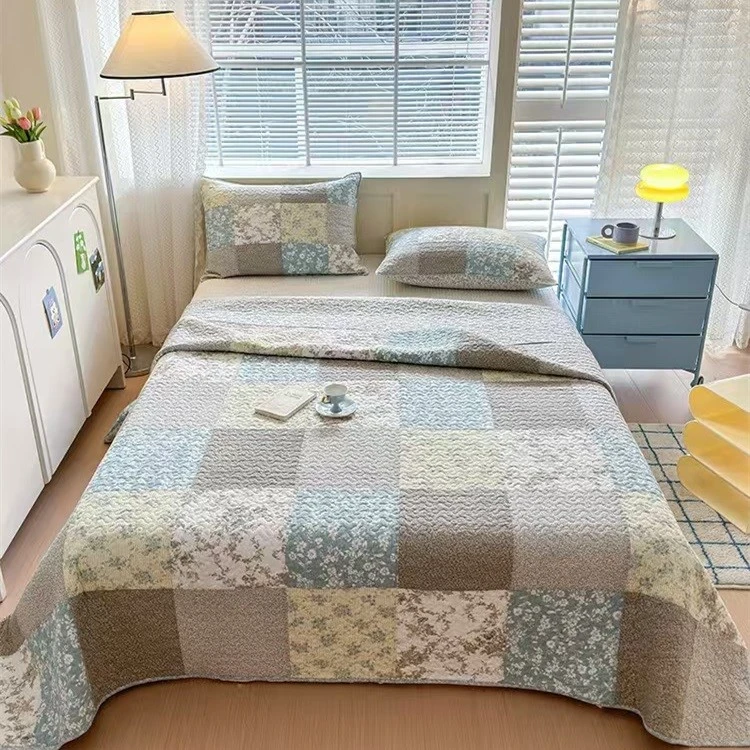 Vintage Patchwork Cotton Quilt Set