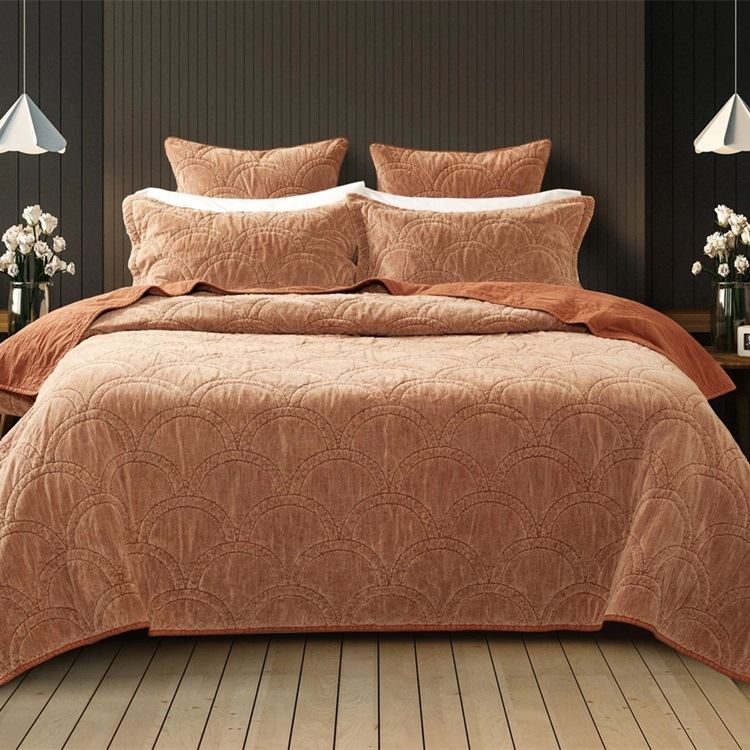 Stonewashed Quilt Set